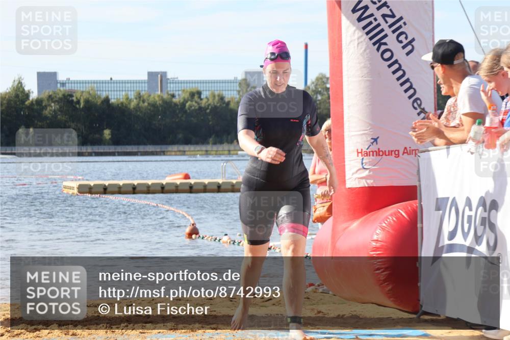 07.09.2025 - 19. Norderstedt Triathlon Luisa Fischer http://msf.ph/oto/8742993 07.09.2025 10:06:51 Schwimmen 1123 meine-sportfotos.de