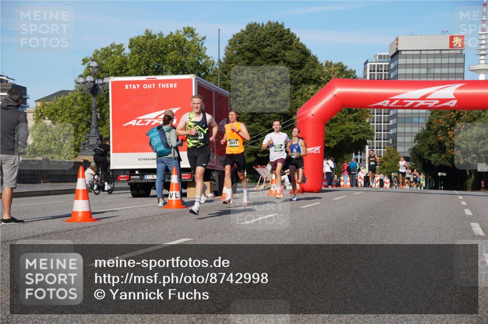 07.09.2025 - BARMER Alsterlauf Yannick Fuchs http://msf.ph/oto/8742998 07.09.2025 09:28:54 Laufen 3841, 5206 meine-sportfotos.de