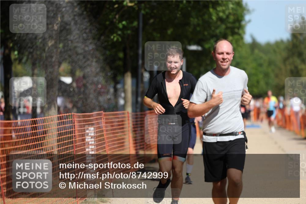 07.09.2025 - 19. Norderstedt Triathlon Michael Strokosch http://msf.ph/oto/8742999 07.09.2025 12:33:16 Laufen 801, 1223, 1241, 1265 meine-sportfotos.de
