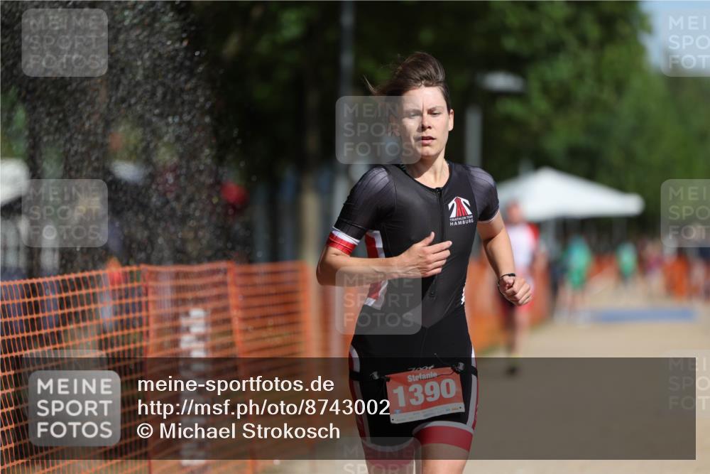 07.09.2025 - 19. Norderstedt Triathlon Michael Strokosch http://msf.ph/oto/8743002 07.09.2025 11:55:49 Laufen 1236, 1390 meine-sportfotos.de