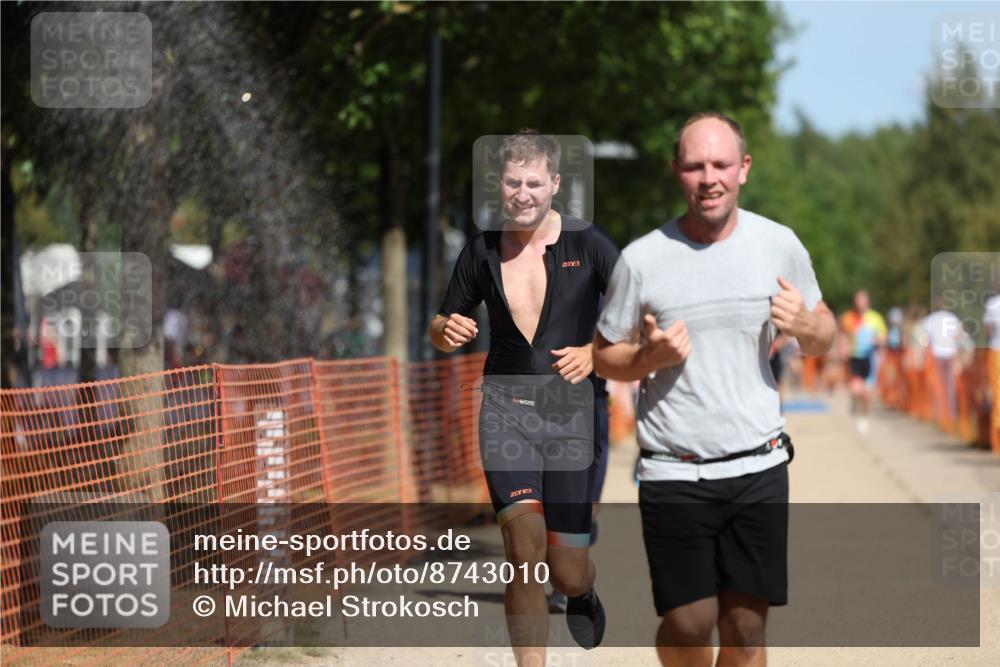 07.09.2025 - 19. Norderstedt Triathlon Michael Strokosch http://msf.ph/oto/8743010 07.09.2025 12:33:16 Laufen 801, 1223, 1241, 1265 meine-sportfotos.de