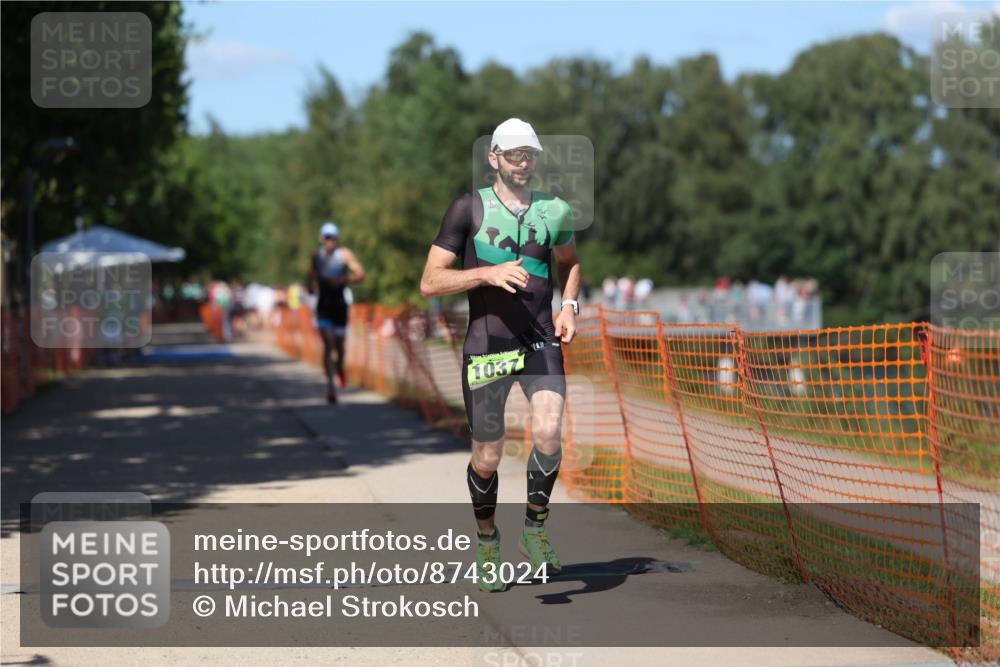 07.09.2025 - 19. Norderstedt Triathlon Michael Strokosch http://msf.ph/oto/8743024 07.09.2025 14:40:51 Laufen 988, 1037 meine-sportfotos.de