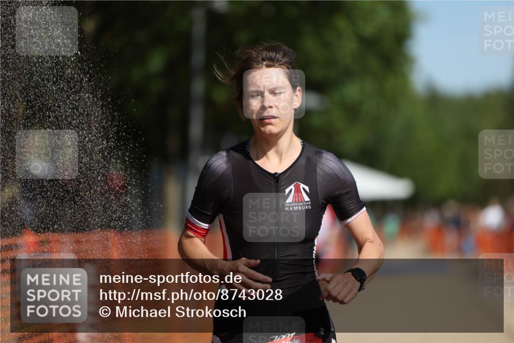 07.09.2025 - 19. Norderstedt Triathlon Michael Strokosch http://msf.ph/oto/8743028 07.09.2025 11:55:49 Laufen 1236, 1390 meine-sportfotos.de