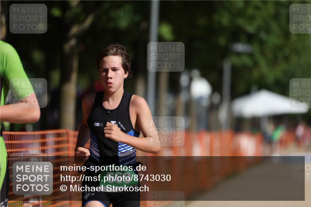 07.09.2025 - 19. Norderstedt Triathlon Michael Strokosch http://msf.ph/oto/8743030 07.09.2025 10:57:26 Laufen 655, 669 meine-sportfotos.de