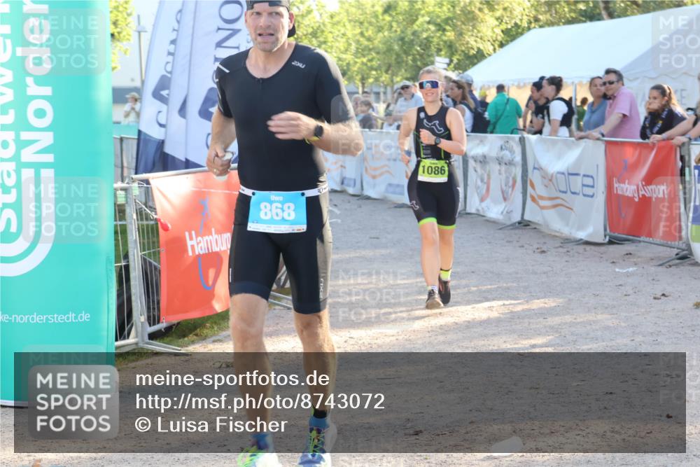 07.09.2025 - 19. Norderstedt Triathlon Luisa Fischer http://msf.ph/oto/8743072 07.09.2025 17:03:05 Ziel 868, 1086 meine-sportfotos.de