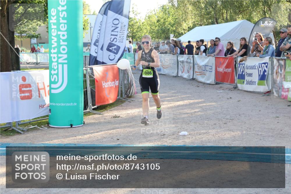 07.09.2025 - 19. Norderstedt Triathlon Luisa Fischer http://msf.ph/oto/8743105 07.09.2025 17:03:07 Ziel 868, 1086 meine-sportfotos.de