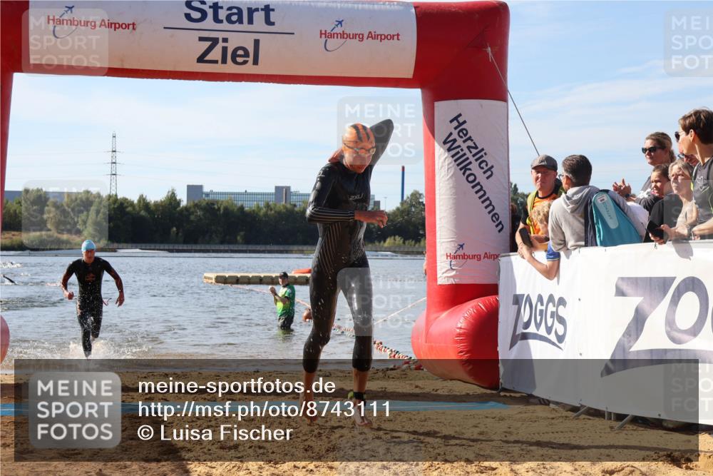 07.09.2025 - 19. Norderstedt Triathlon Luisa Fischer http://msf.ph/oto/8743111 07.09.2025 10:20:49 Schwimmen 646, 654 meine-sportfotos.de