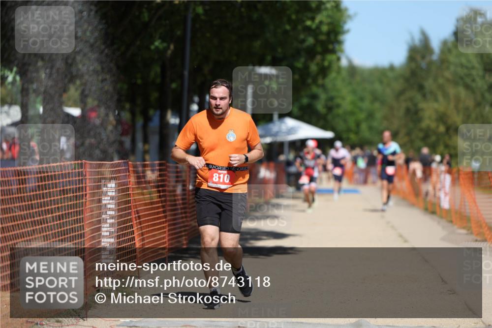 07.09.2025 - 19. Norderstedt Triathlon Michael Strokosch http://msf.ph/oto/8743118 07.09.2025 13:08:42 Laufen 810 meine-sportfotos.de