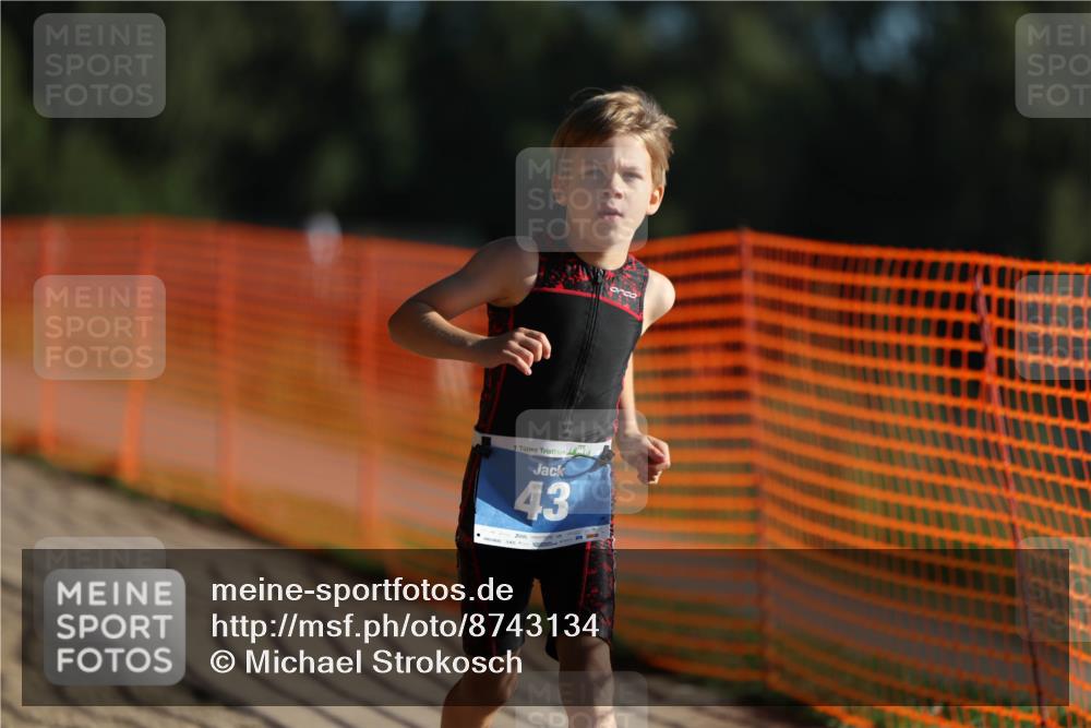 07.09.2025 - 19. Norderstedt Triathlon Michael Strokosch http://msf.ph/oto/8743134 07.09.2025 09:16:57 Laufen 43 meine-sportfotos.de