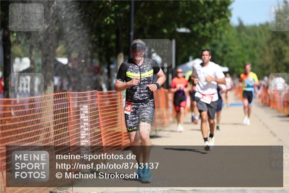 07.09.2025 - 19. Norderstedt Triathlon Michael Strokosch http://msf.ph/oto/8743137 07.09.2025 12:33:21 Laufen 191, 714, 782, 801, 815, 1223, 1241, 1265, 1329 meine-sportfotos.de