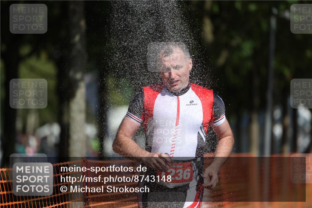 07.09.2025 - 19. Norderstedt Triathlon Michael Strokosch http://msf.ph/oto/8743148 07.09.2025 11:55:57 Laufen 1236 meine-sportfotos.de