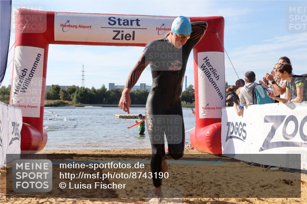 07.09.2025 - 19. Norderstedt Triathlon Luisa Fischer http://msf.ph/oto/8743190 07.09.2025 10:20:53 Schwimmen 646, 654 meine-sportfotos.de