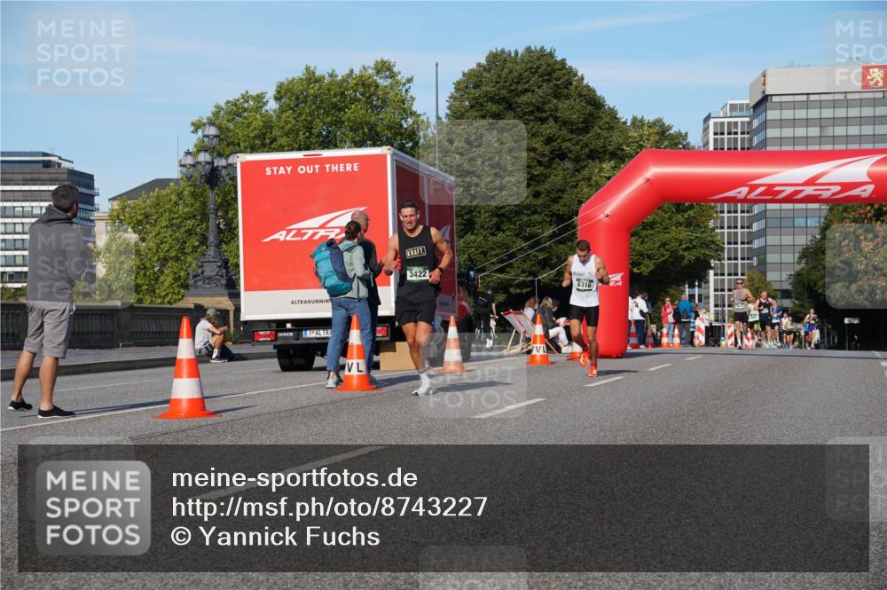 07.09.2025 - BARMER Alsterlauf Yannick Fuchs http://msf.ph/oto/8743227 07.09.2025 09:29:02 Laufen 3422, 6316 meine-sportfotos.de
