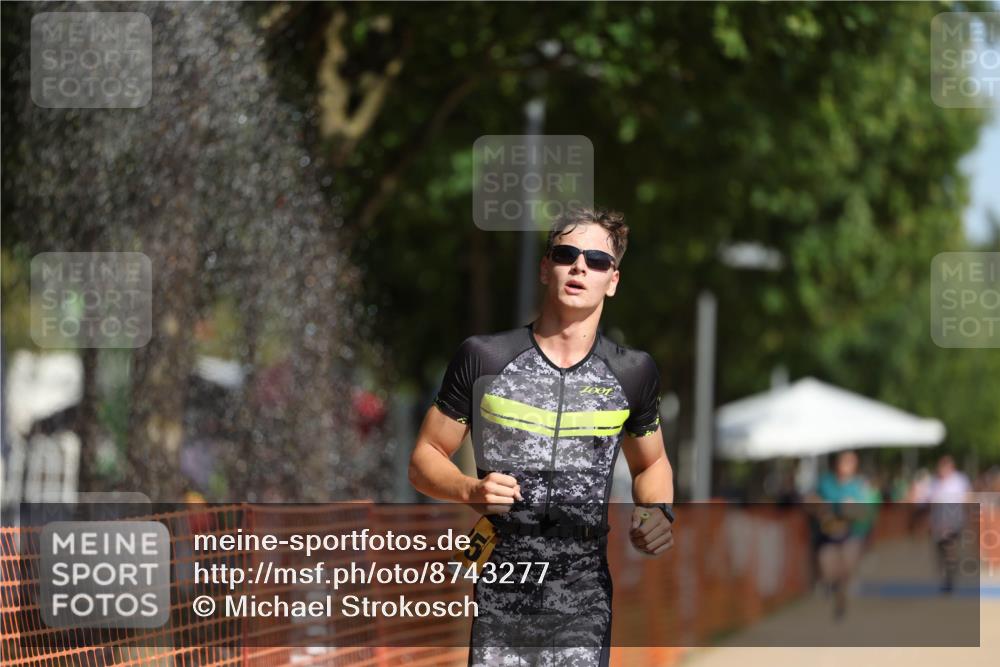 07.09.2025 - 19. Norderstedt Triathlon Michael Strokosch http://msf.ph/oto/8743277 07.09.2025 11:56:29 Laufen 1155, 1175 meine-sportfotos.de