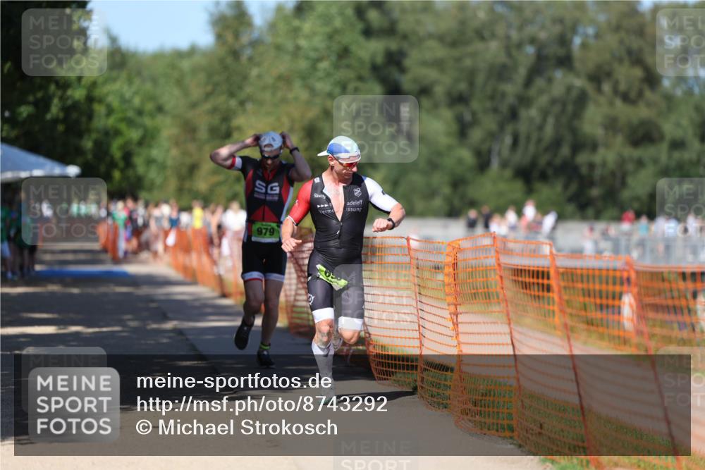 07.09.2025 - 19. Norderstedt Triathlon Michael Strokosch http://msf.ph/oto/8743292 07.09.2025 14:41:39 Laufen 969, 979, 1469 meine-sportfotos.de