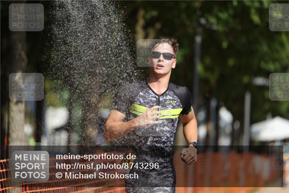 07.09.2025 - 19. Norderstedt Triathlon Michael Strokosch http://msf.ph/oto/8743296 07.09.2025 11:56:29 Laufen 1155, 1175 meine-sportfotos.de