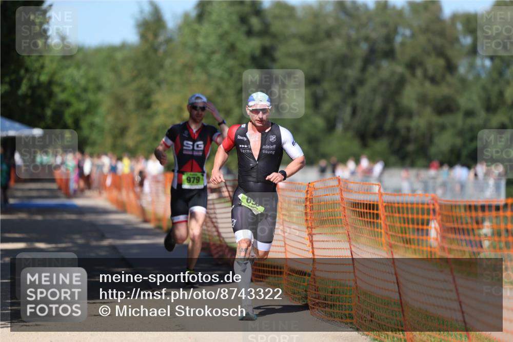 07.09.2025 - 19. Norderstedt Triathlon Michael Strokosch http://msf.ph/oto/8743322 07.09.2025 14:41:40 Laufen 969, 979 meine-sportfotos.de