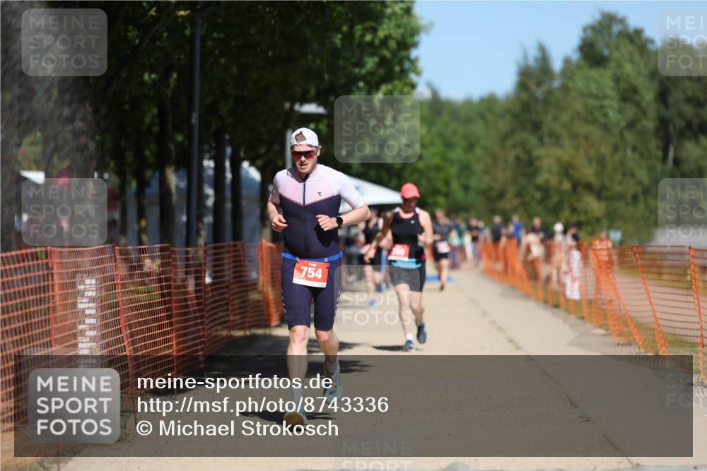 07.09.2025 - 19. Norderstedt Triathlon Michael Strokosch http://msf.ph/oto/8743336 07.09.2025 13:08:55 Laufen 220, 290, 713, 754 meine-sportfotos.de