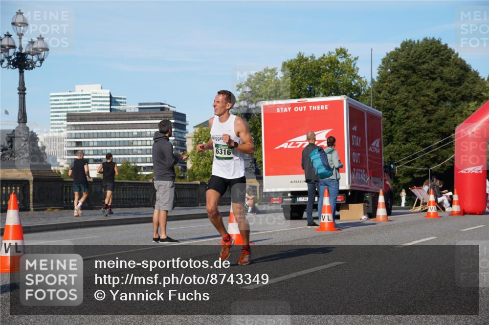 07.09.2025 - BARMER Alsterlauf Yannick Fuchs http://msf.ph/oto/8743349 07.09.2025 09:29:04 Laufen 6316, 1 meine-sportfotos.de