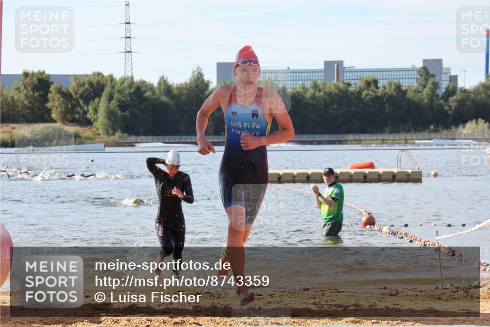 07.09.2025 - 19. Norderstedt Triathlon Luisa Fischer http://msf.ph/oto/8743359 07.09.2025 10:21:23 Schwimmen 649, 687 meine-sportfotos.de