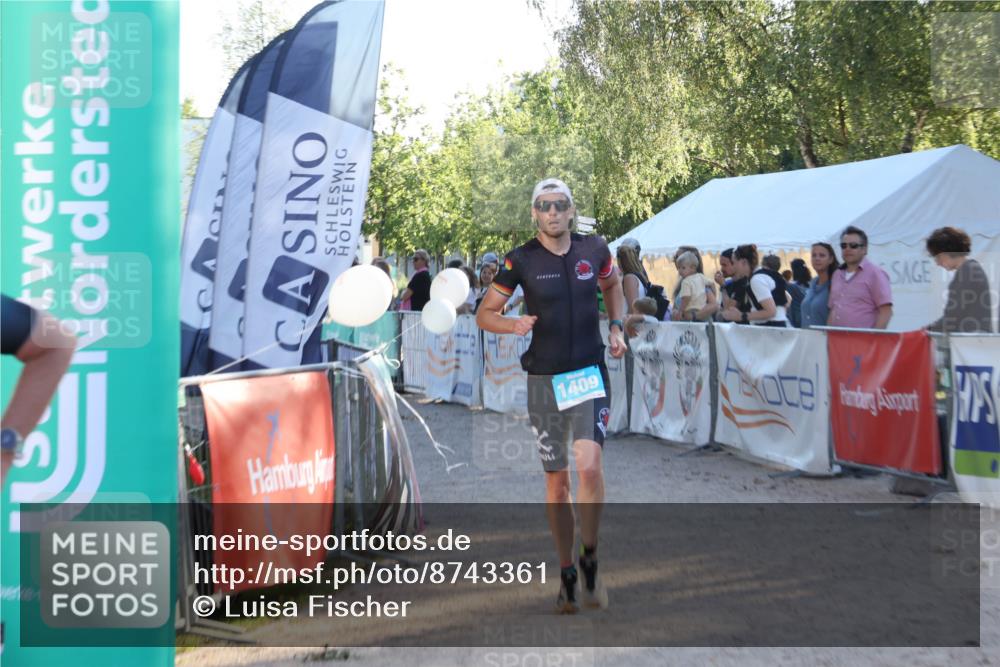 07.09.2025 - 19. Norderstedt Triathlon Luisa Fischer http://msf.ph/oto/8743361 07.09.2025 17:06:03 Ziel 1108, 1409 meine-sportfotos.de