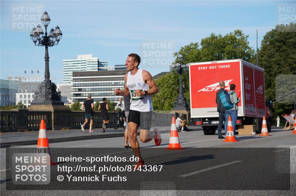 07.09.2025 - BARMER Alsterlauf Yannick Fuchs http://msf.ph/oto/8743367 07.09.2025 09:29:05 Laufen 63 meine-sportfotos.de