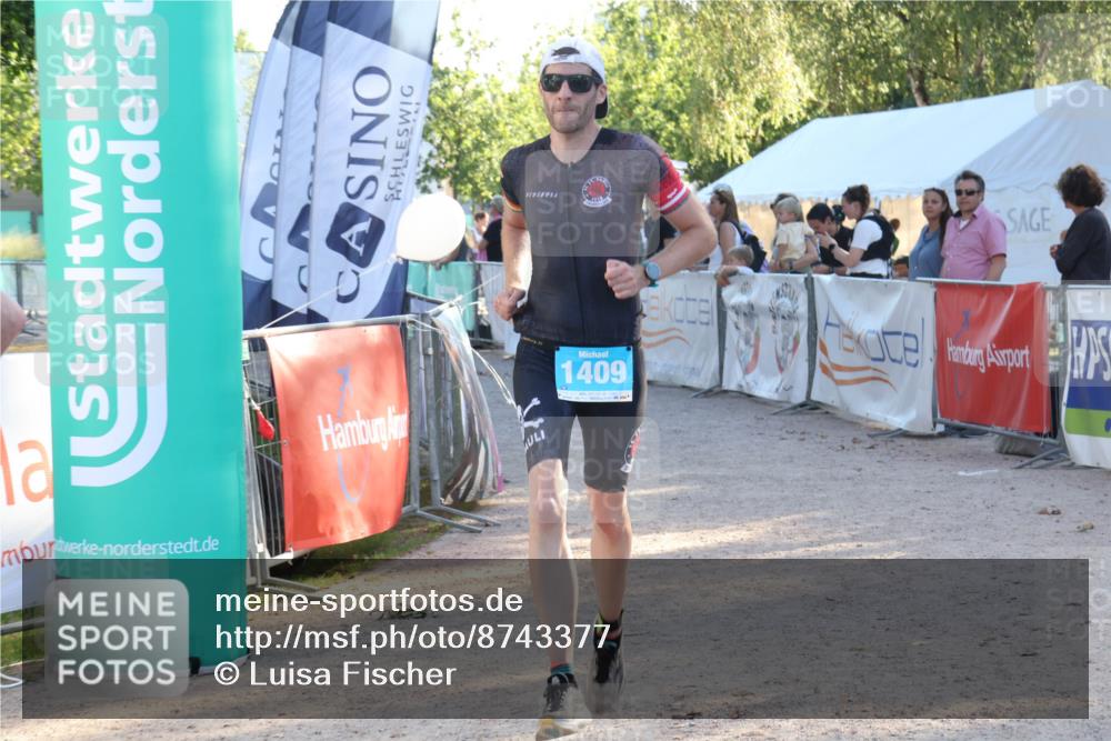 07.09.2025 - 19. Norderstedt Triathlon Luisa Fischer http://msf.ph/oto/8743377 07.09.2025 17:06:04 Ziel 1108, 1409 meine-sportfotos.de