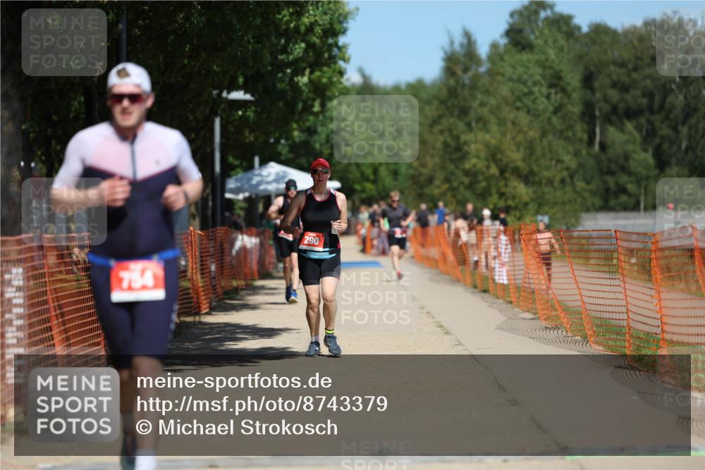 07.09.2025 - 19. Norderstedt Triathlon Michael Strokosch http://msf.ph/oto/8743379 07.09.2025 13:08:56 Laufen 220, 290, 754 meine-sportfotos.de