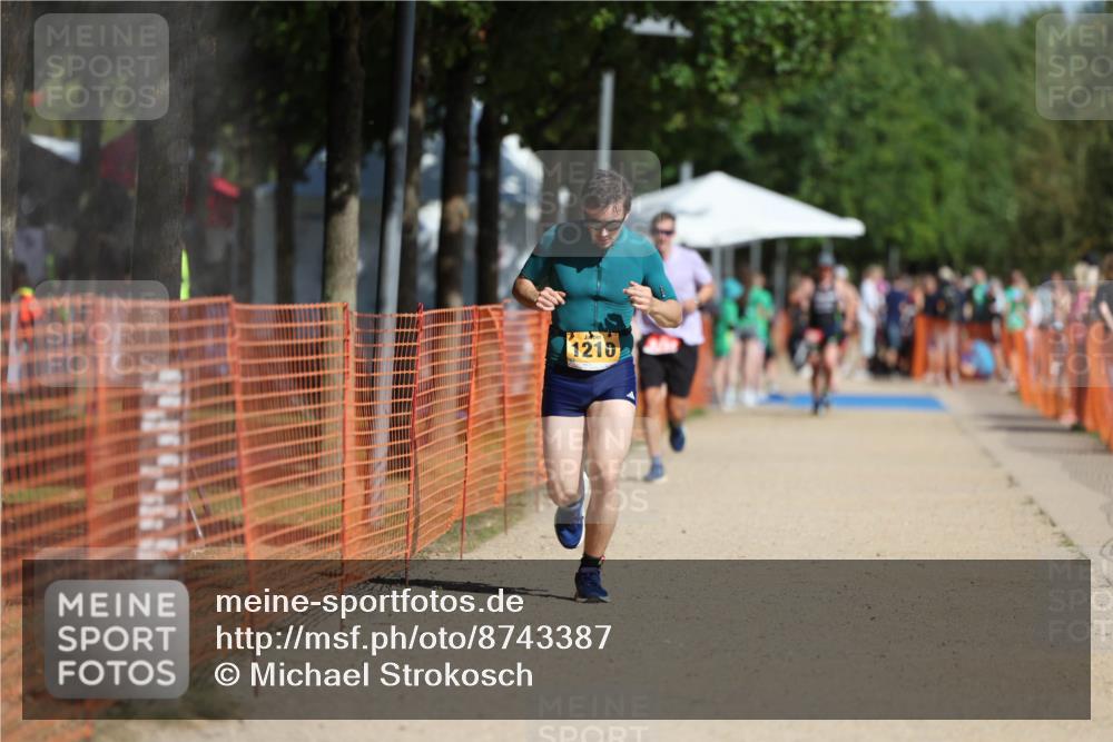 07.09.2025 - 19. Norderstedt Triathlon Michael Strokosch http://msf.ph/oto/8743387 07.09.2025 11:56:38 Laufen 1210 meine-sportfotos.de