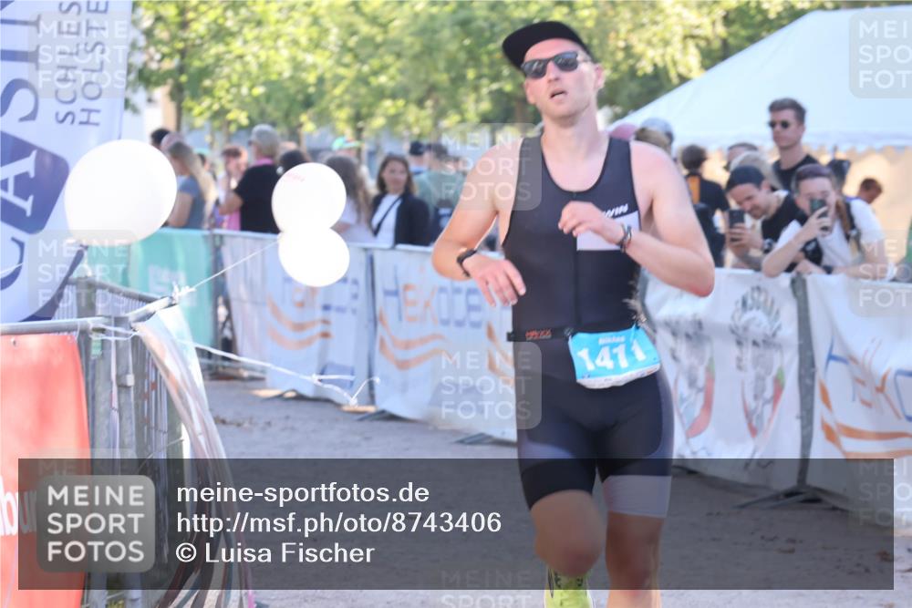 07.09.2025 - 19. Norderstedt Triathlon Luisa Fischer http://msf.ph/oto/8743406 07.09.2025 17:06:29 Ziel 1411 meine-sportfotos.de