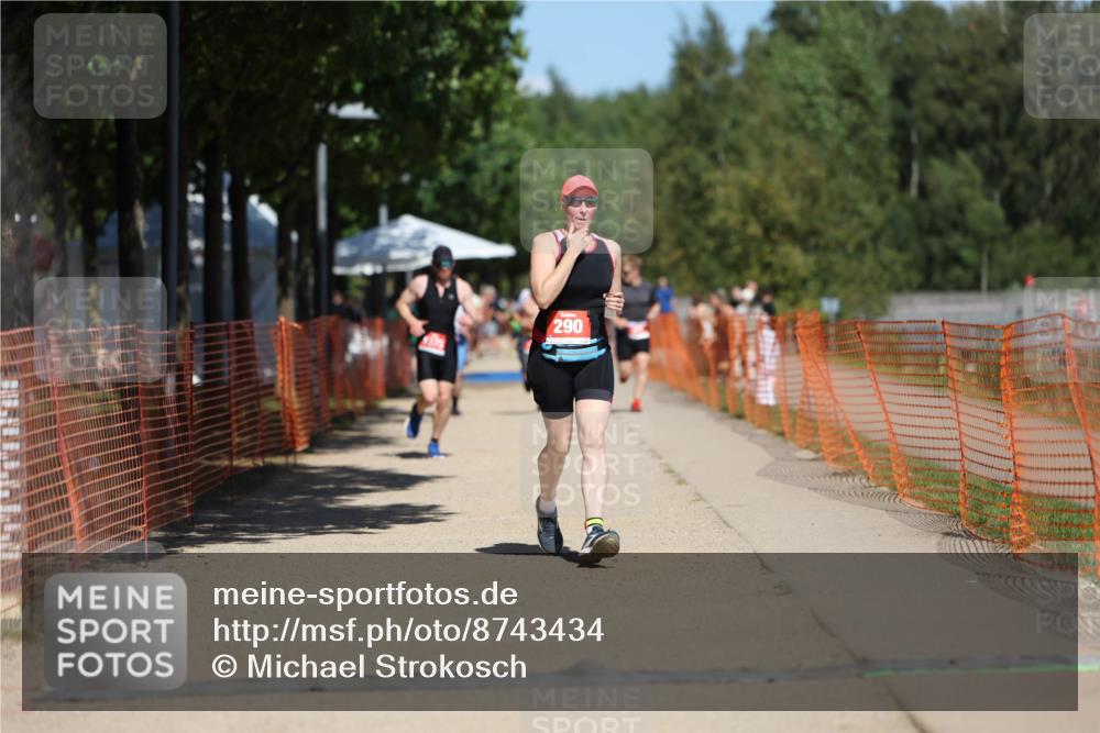 07.09.2025 - 19. Norderstedt Triathlon Michael Strokosch http://msf.ph/oto/8743434 07.09.2025 13:08:58 Laufen 290, 754, 1373 meine-sportfotos.de