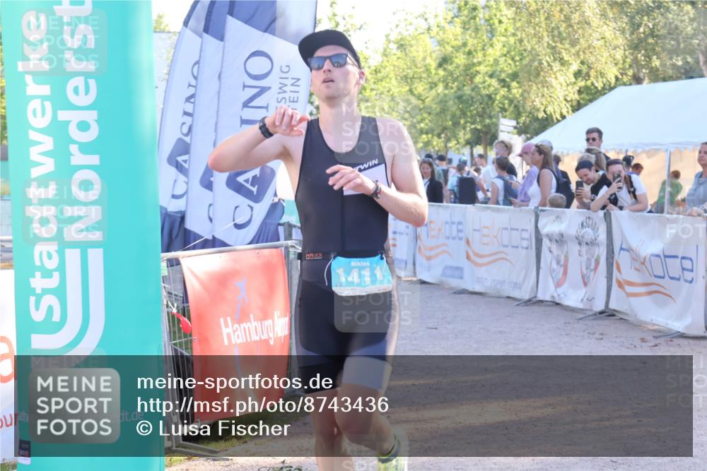 07.09.2025 - 19. Norderstedt Triathlon Luisa Fischer http://msf.ph/oto/8743436 07.09.2025 17:06:30 Ziel 1411 meine-sportfotos.de