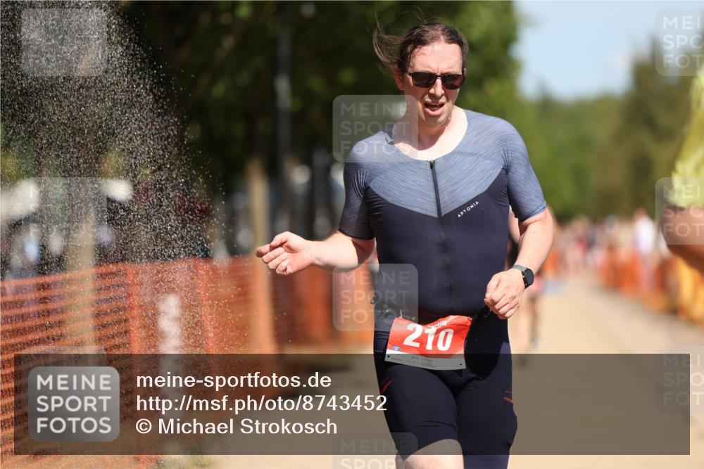 07.09.2025 - 19. Norderstedt Triathlon Michael Strokosch http://msf.ph/oto/8743452 07.09.2025 12:33:32 Laufen 191, 210, 714, 731, 815, 1247, 1272, 1329 meine-sportfotos.de