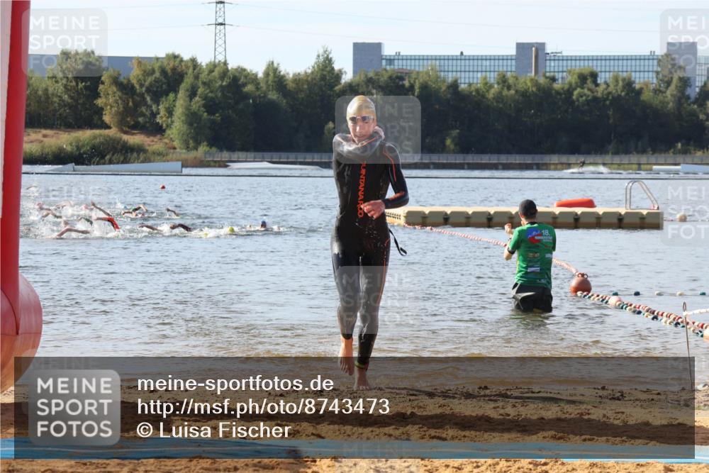 07.09.2025 - 19. Norderstedt Triathlon Luisa Fischer http://msf.ph/oto/8743473 07.09.2025 10:21:42 Schwimmen 645 meine-sportfotos.de