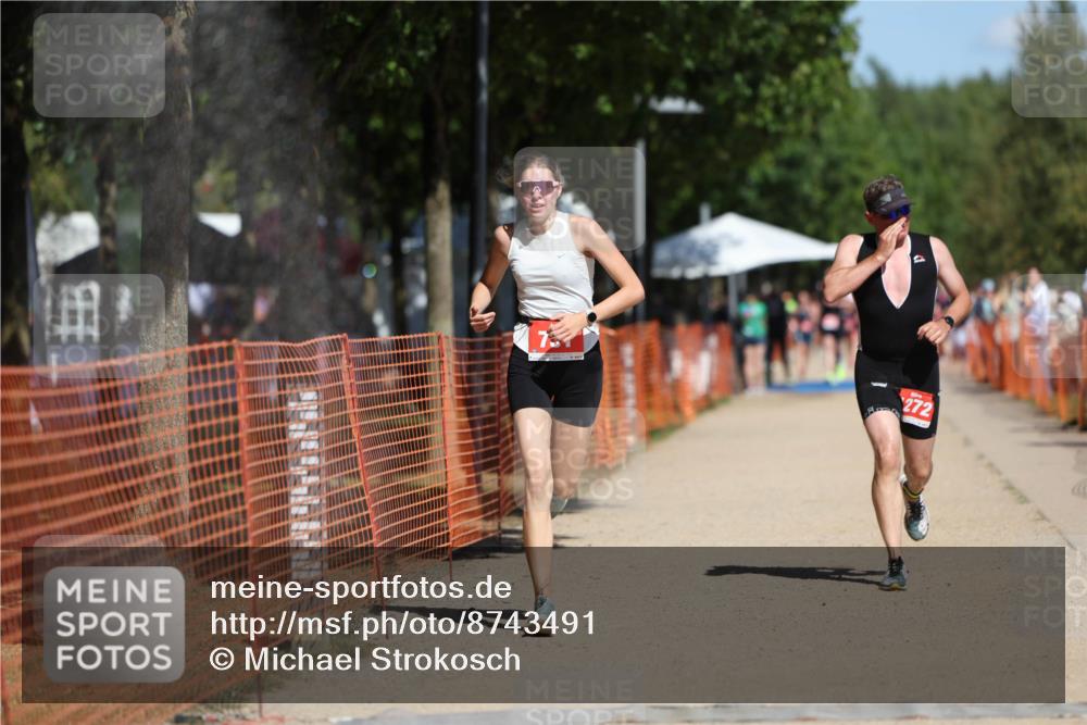 07.09.2025 - 19. Norderstedt Triathlon Michael Strokosch http://msf.ph/oto/8743491 07.09.2025 12:33:34 Laufen 210, 731, 1247, 1272 meine-sportfotos.de