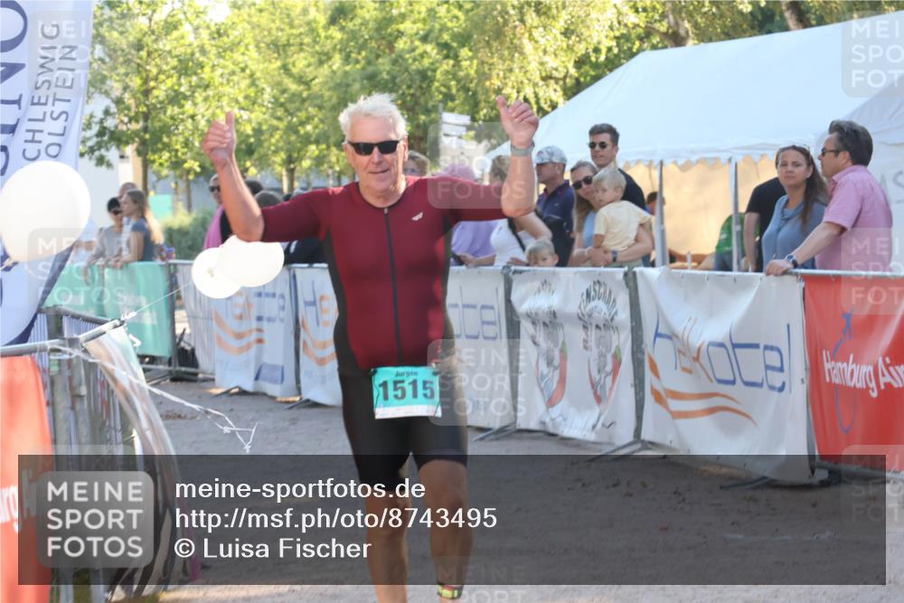 07.09.2025 - 19. Norderstedt Triathlon Luisa Fischer http://msf.ph/oto/8743495 07.09.2025 17:07:22 Ziel 1515 meine-sportfotos.de