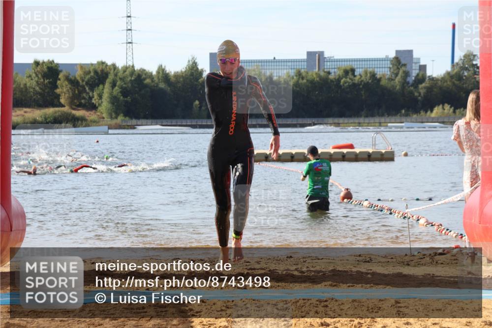 07.09.2025 - 19. Norderstedt Triathlon Luisa Fischer http://msf.ph/oto/8743498 07.09.2025 10:21:43 Schwimmen 645 meine-sportfotos.de