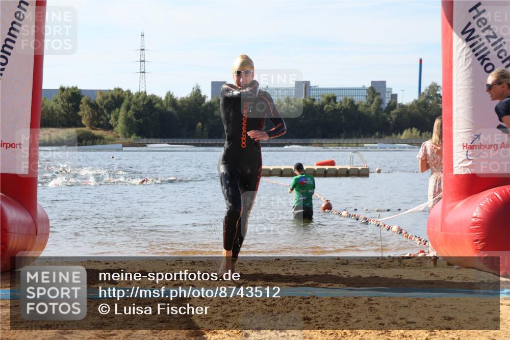 07.09.2025 - 19. Norderstedt Triathlon Luisa Fischer http://msf.ph/oto/8743512 07.09.2025 10:21:43 Schwimmen 645 meine-sportfotos.de