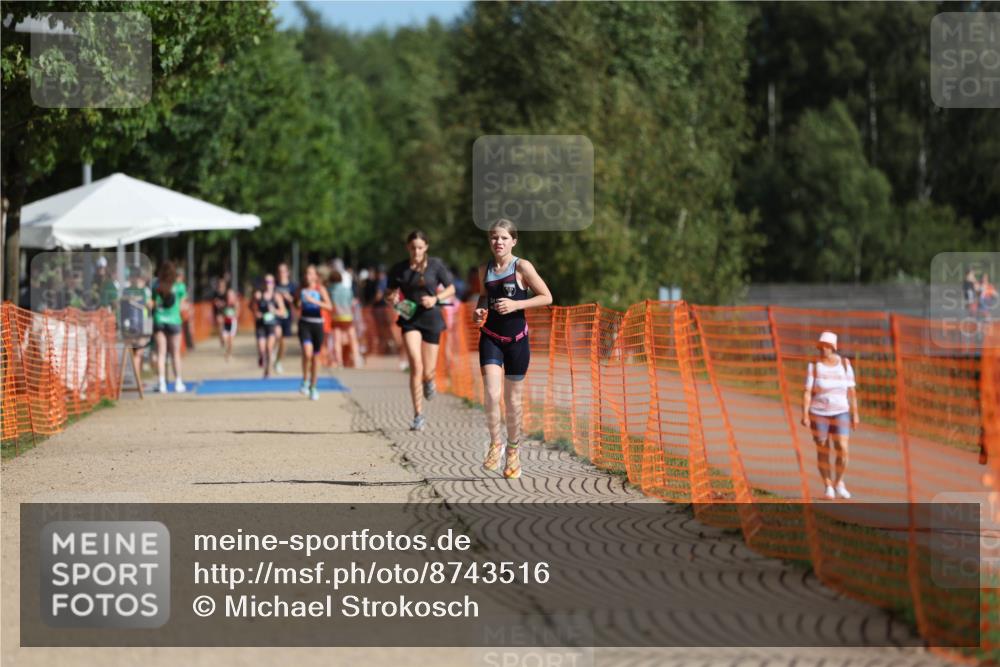07.09.2025 - 19. Norderstedt Triathlon Michael Strokosch http://msf.ph/oto/8743516 07.09.2025 10:57:55 Laufen 108, 115, 670 meine-sportfotos.de