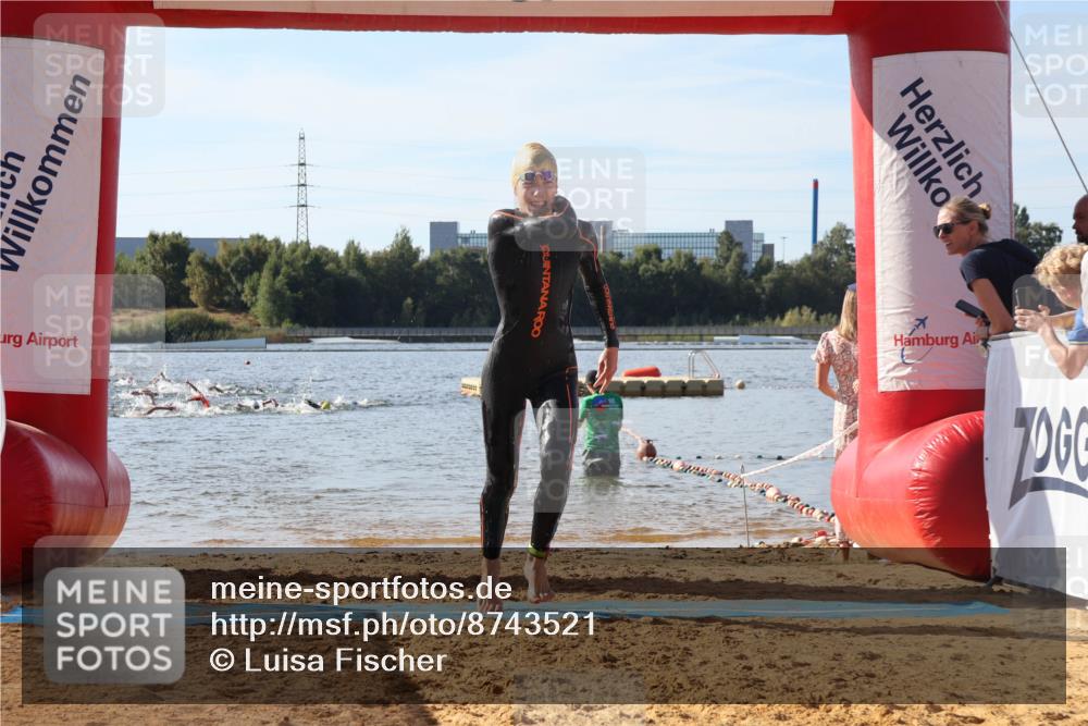 07.09.2025 - 19. Norderstedt Triathlon Luisa Fischer http://msf.ph/oto/8743521 07.09.2025 10:21:44 Schwimmen 645 meine-sportfotos.de