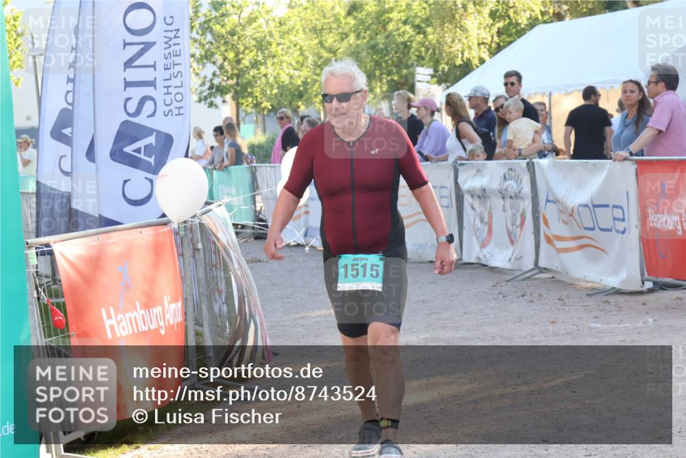 07.09.2025 - 19. Norderstedt Triathlon Luisa Fischer http://msf.ph/oto/8743524 07.09.2025 17:07:23 Ziel 1515 meine-sportfotos.de