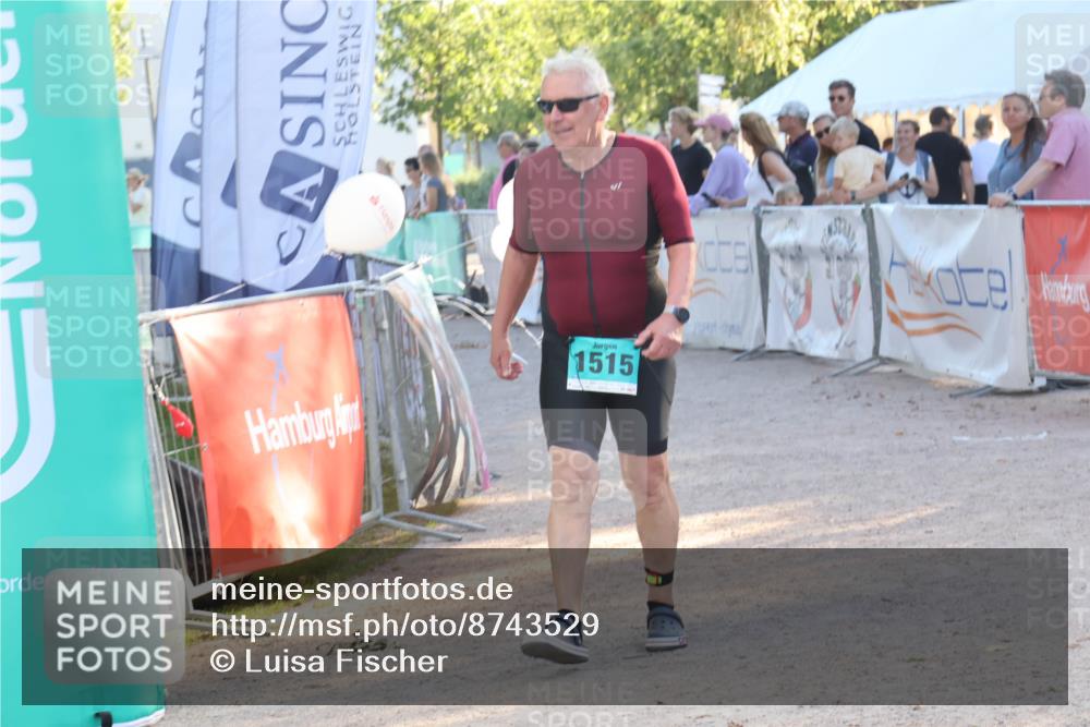 07.09.2025 - 19. Norderstedt Triathlon Luisa Fischer http://msf.ph/oto/8743529 07.09.2025 17:07:23 Ziel 1515 meine-sportfotos.de