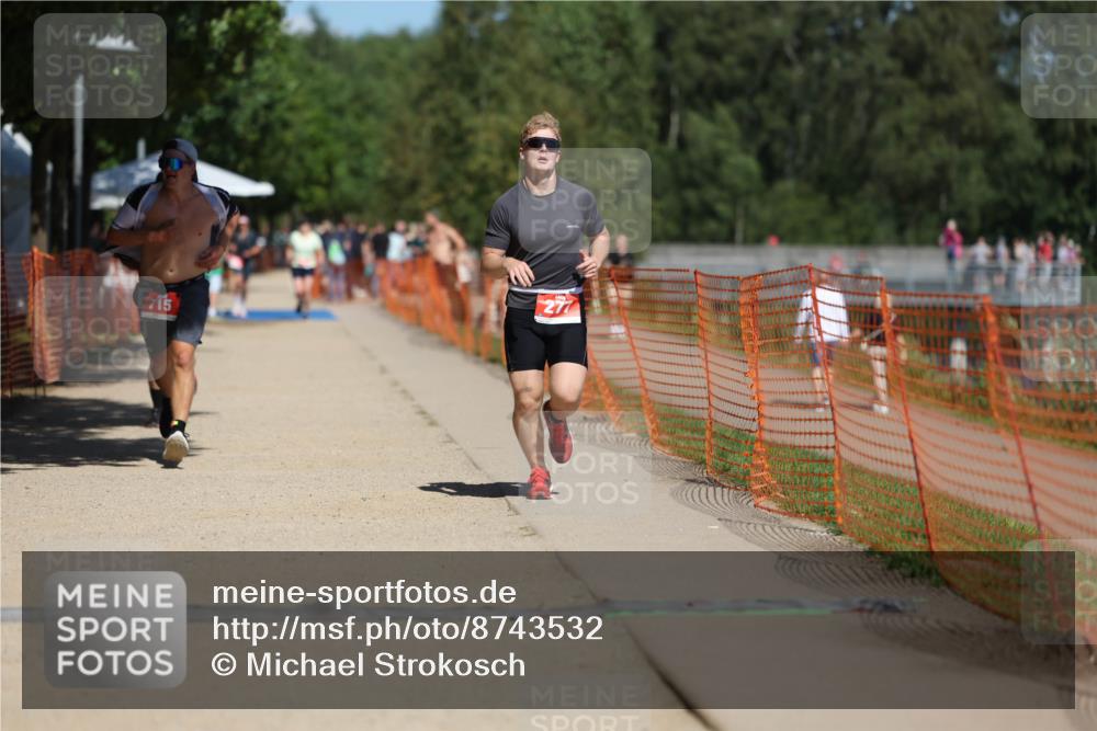 07.09.2025 - 19. Norderstedt Triathlon Michael Strokosch http://msf.ph/oto/8743532 07.09.2025 13:09:05 Laufen 174, 277, 290, 715, 1373 meine-sportfotos.de