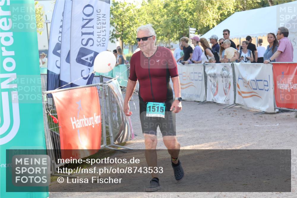 07.09.2025 - 19. Norderstedt Triathlon Luisa Fischer http://msf.ph/oto/8743533 07.09.2025 17:07:24 Ziel 1515 meine-sportfotos.de