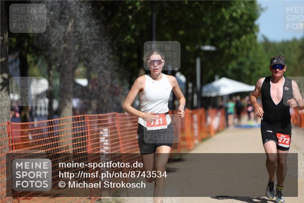 07.09.2025 - 19. Norderstedt Triathlon Michael Strokosch http://msf.ph/oto/8743534 07.09.2025 12:33:36 Laufen 731, 1272 meine-sportfotos.de