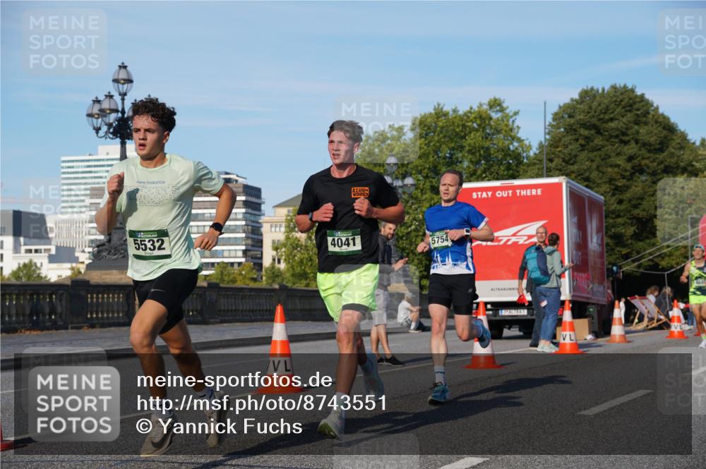 07.09.2025 - BARMER Alsterlauf Yannick Fuchs http://msf.ph/oto/8743551 07.09.2025 09:29:14 Laufen 5532, 4041, 5754 meine-sportfotos.de