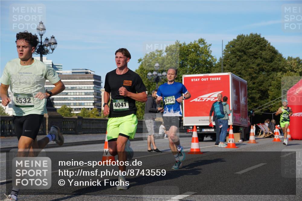 07.09.2025 - BARMER Alsterlauf Yannick Fuchs http://msf.ph/oto/8743559 07.09.2025 09:29:14 Laufen 5532, 4041, 5754, 4685 meine-sportfotos.de