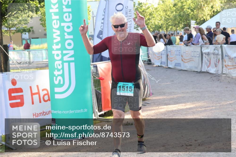 07.09.2025 - 19. Norderstedt Triathlon Luisa Fischer http://msf.ph/oto/8743573 07.09.2025 17:07:26 Ziel 1515 meine-sportfotos.de