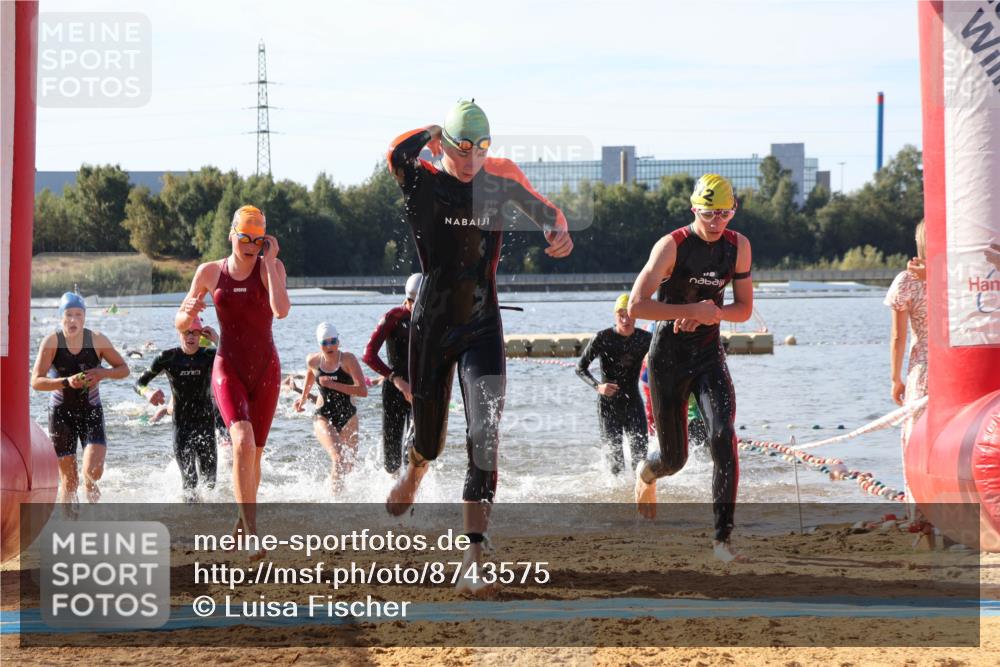 07.09.2025 - 19. Norderstedt Triathlon Luisa Fischer http://msf.ph/oto/8743575 07.09.2025 10:22:14 Schwimmen 86, 639, 648, 652, 655, 664, 667, 672, 673, 686 meine-sportfotos.de