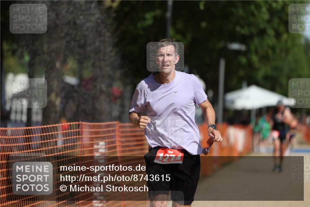 07.09.2025 - 19. Norderstedt Triathlon Michael Strokosch http://msf.ph/oto/8743615 07.09.2025 11:56:46 Laufen 1210, 1274 meine-sportfotos.de